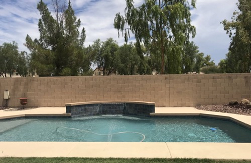 Surprise Farms House | BlueSkySurprise-Large Family home with pool in Surprise