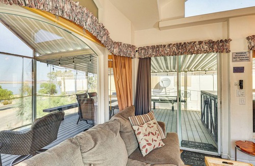 Lake Havasu City Cabin | Boat Launch + Mtn Views: Lake Havasu Cabin