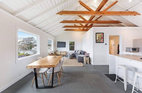 Old Town House | Bodega Bay 2BR bay-view bungalow with private sauna — dogs welcome