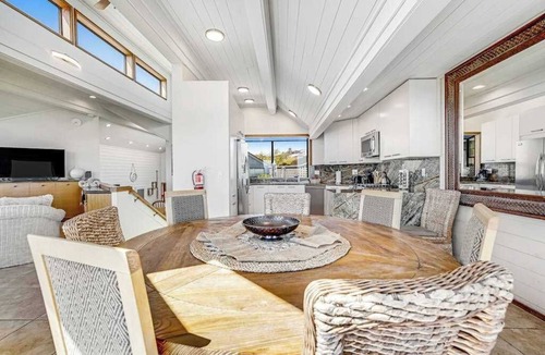 Bodega Bay House | Bodega Bay Dog-Friendly Oceanview Home with Hot Tub