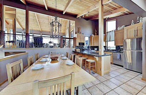 Bodega Bay House | Bodega Bay Oceanview Home with Hot Tub & Sauna
