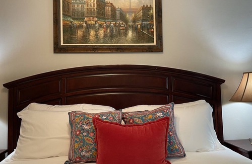 Lodi Bed & Breakfast | Bordeaux Inn Lodi