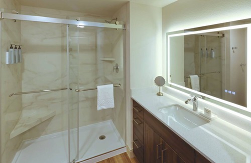 Ocotillo Apartment | Brand New 3BR Retreat in Chandler's Ocotillo: Free Breakfast and Space for All