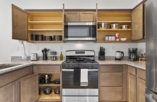Northeast Reno House | Brand New Build With Hot Tub Near UNR & Downtown