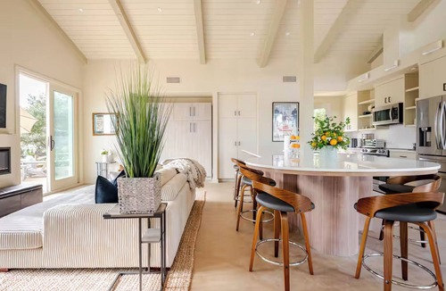 Santa Ynez House | Brand New Cliff May Inspired Santa Ynez Luxury Barn with Hot Tub, WiFi, AC
