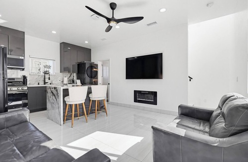 Torrance House | Brand New Standalone Dwelling in Southbay