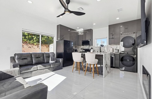 Torrance House | Brand New Standalone Dwelling in Southbay