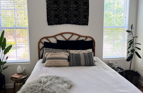 Garfield House | *Bright and relaxing 2-bed home 5 minutes to Downtown Phoenix*