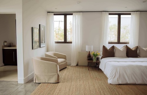 West Hollywood Bed & Breakfast | Bright & Spacious Designer Loft, West Hollywood