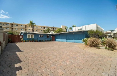 South Redondo Apartment | #C 1-level, 2Bd, 1Block to Beach, Esplanade, Shops