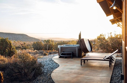Yucca Valley Cabin | Cabin in the desert with 360 views near Joshua Tree National Park