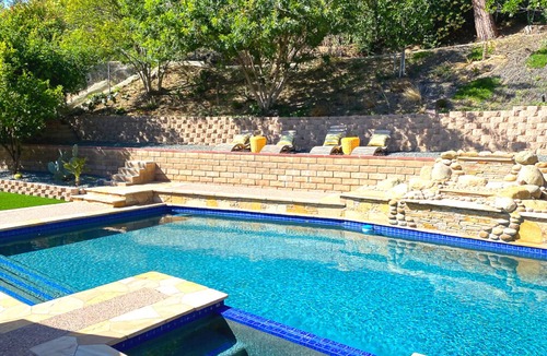 Calabasas House | Calabasas Oasis Retreat w/Pool,Jacuzzi,Gym &more!