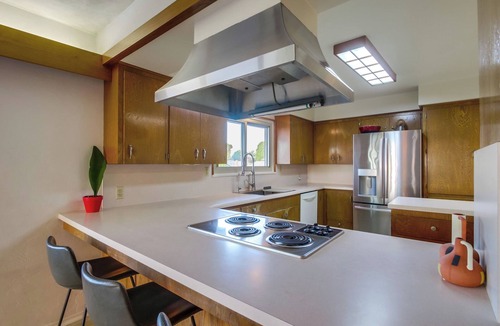 Point Loma Heights House | Canyon Estate Overlooking the San Diego and the Pacific Ocean