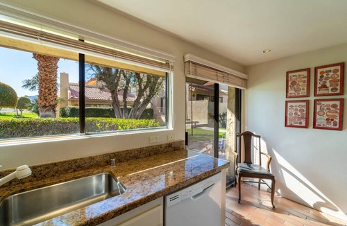 Indian Canyon Condo | Canyon Villas Condo in south Palm Springs with majestic mountain views