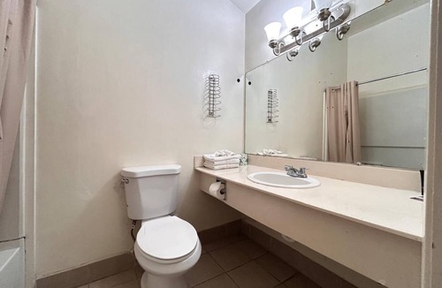 Vallejo Hotel | Carquinez Inn Vallejo I 80 Near Napa Valley