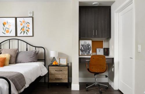 Orange Apartment | Casa Clementine - FIFA Ready!