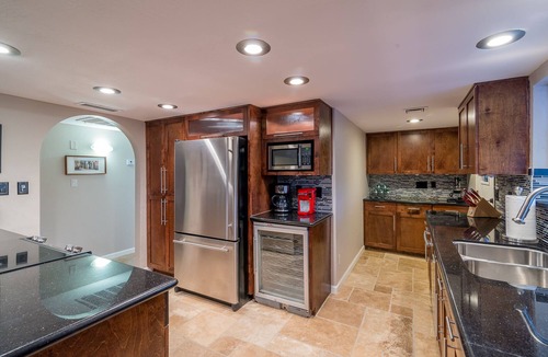 Raskin Estates House | Casa De Palms - Optional heated pool, spa, putting green, pool table!