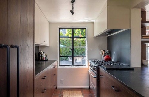The Mesa House | Casa Las Damas - Tennis Court/Pickleball Court -Pool & Spa -South Palm Springs