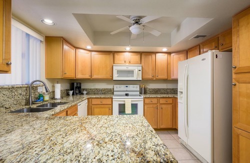 Paradise Valley Village Condo | CASA PALOMA - Anasazi Village - Steps away from heated pool and golf course