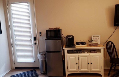 Sun City House | Casita Menifee Cozy and private 1 bedroom Casita, couple or solo traveler