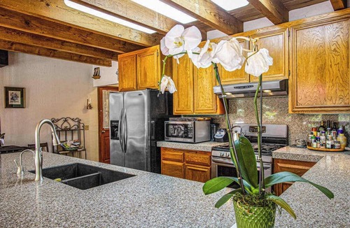 Cazadero House | Cazadero mountain hot tub cabin in the redwoods