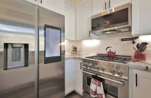 Prescott House | CC*New Listing*Walk to the Square*New Remodel*