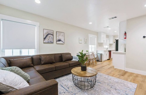 San Gabriel House | Central Location, SGV/626, 15-min to Downtown