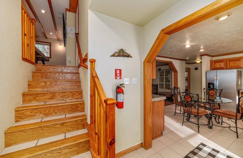 Sierra Tract House | Centrally Located, Near Trails, Hot Tub Pet Friendly 2450P