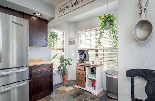 Clarkdale House | Centrally located, spacious home with private en suite, man cave and views!