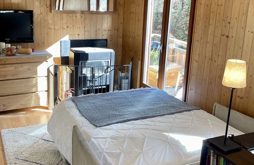 Les Bossons Cabin | Chalet with outstanding views in quite place 5’ from center