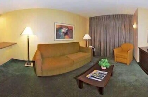 Chandler Apartment | Chandler 1 bd 1 b Unrenovated apartment