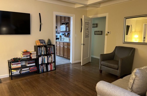 East Palo Alto House | Charming 1-bedroom in a community style house in Prime location w/Pvt Bath
