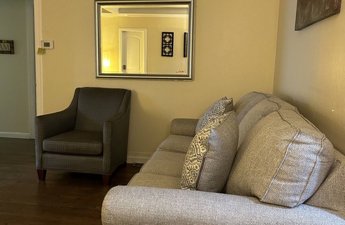 East Palo Alto House | Charming 1-bedroom in a community style house in Prime location w/Pvt Bath