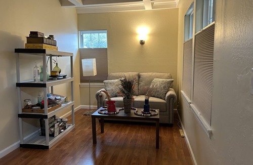 East Palo Alto House | Charming 1-bedroom in a community style house in Prime location w/Pvt Bath