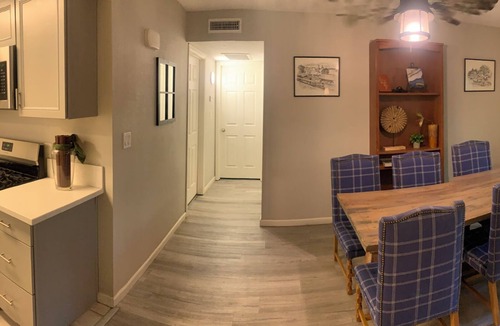 Carmichael House | Charming 2-bedroom house sleeps up to 8 with pull out couch/love seat, back yard