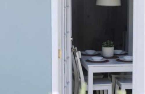 Vallejo House | Charming 2-bedroom home in quiet neighborhood