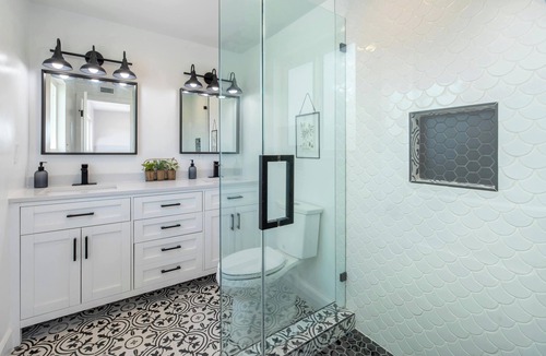 Del Rey House | Charming 2-bedroom house with WiFi, AC in enjoyable Culver City