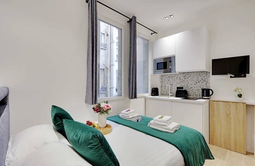 Bonne-Nouvelle Apartment | Charming AC Studio Center of Paris