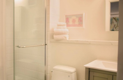 Golden Gate Apartment | Charming and Modern Richmond Charmer