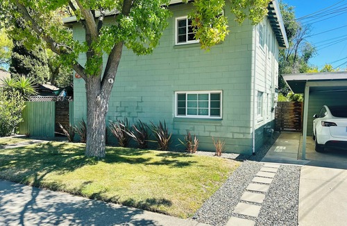 Southeastern Sacramento Apartment | Charming & bright 1-bedroom apartment in peaceful Sacramento with AC/parking