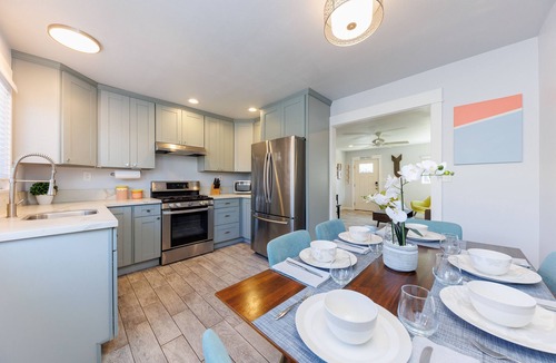 Carlsbad Cottage | Charming Bungalow - Walk to Beach - Pet Friendly