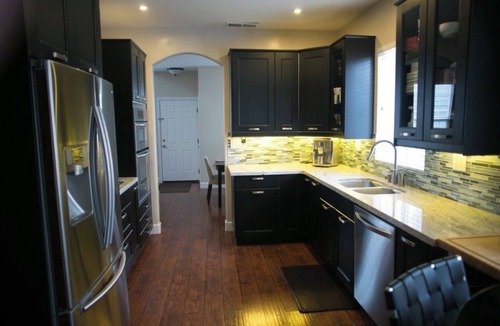 Pleasant Grove House | Charming house in soothing Sacramento perfect for your next getaway