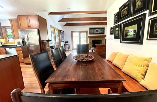 Penngrove House | Charming Penngrove Compound