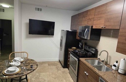 Marina del Rey Apartment | Charming! Studio · Free Parking · Pool · Gym · Hot Tub · BBQ