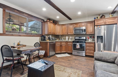 Fair Oaks Apartment | Charming vintage village house