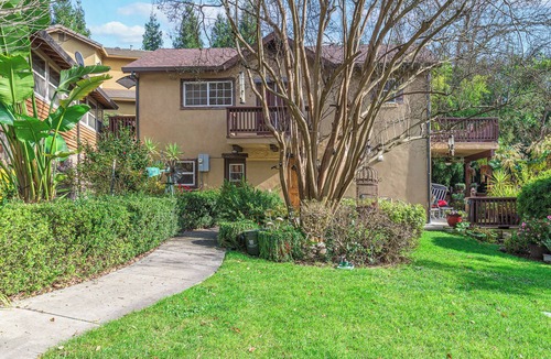 Fair Oaks Apartment | Charming vintage village house
