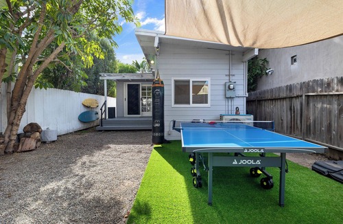 Venice House | Charming Zen 3BR Venice Beach Home with Patio & Washer and Dryer