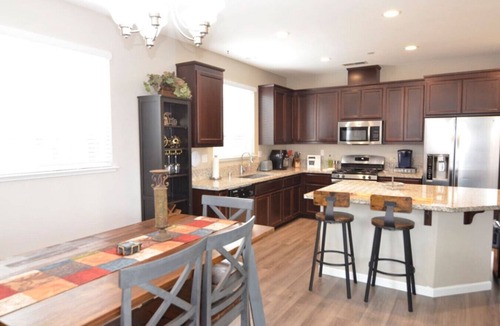 Chico House | Chico Creek Villa: Clean, Comfortable & Game Room!