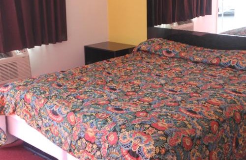 Van Nuys Hotel | Cinema Motel
