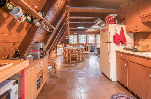 Glencoe Cabin | Cinnamon Bear-A-Frame w/AC!